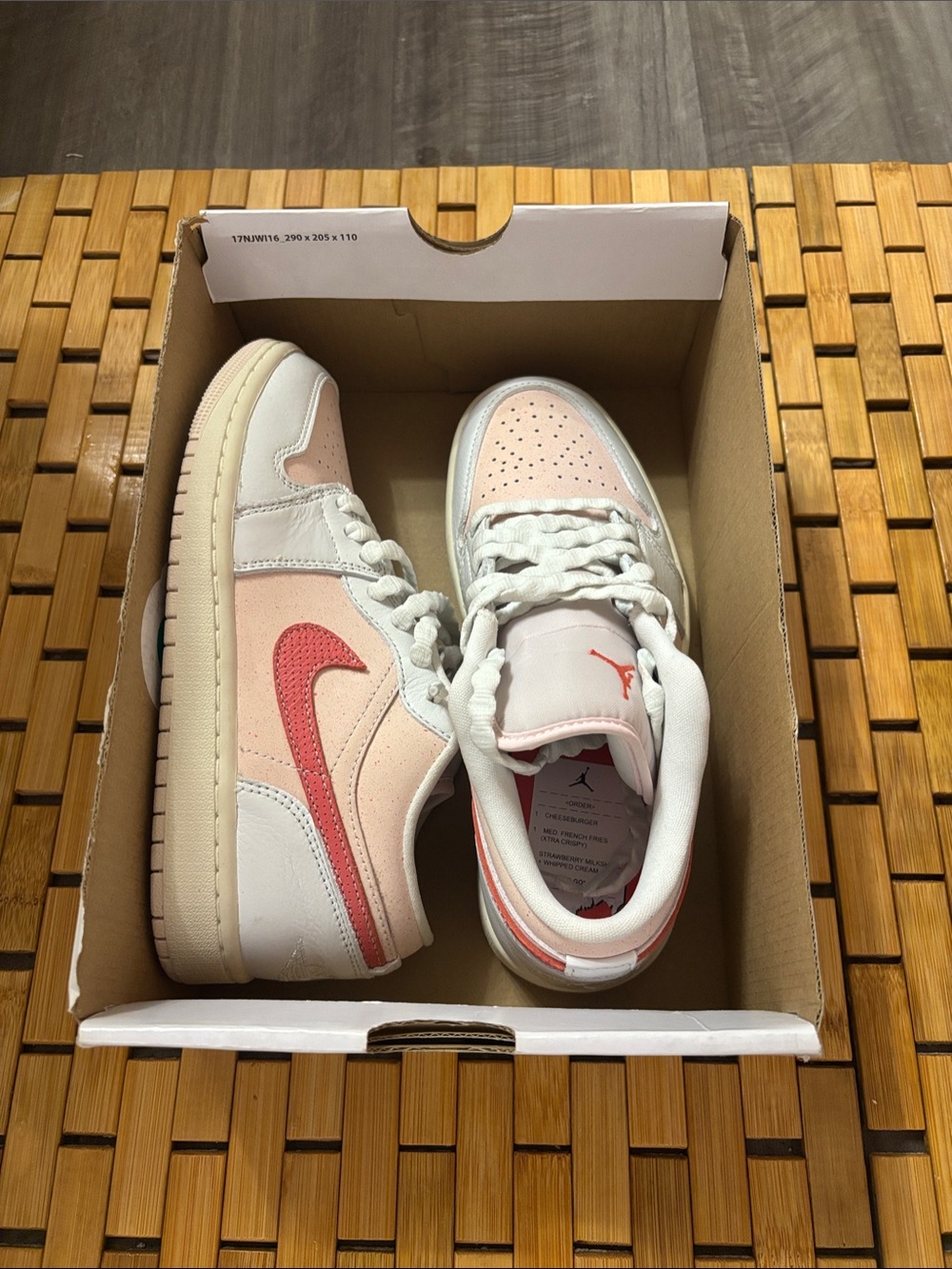Women’s air Jordan 1 low SE
